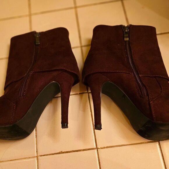 BUCCO BURGUNDY BOOTIES - Picture 7 of 10